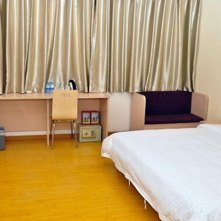 Yimi Inn Shiqiao Metro Sation Pedestrian Street Branch Guangzhou Eksteriør bilde