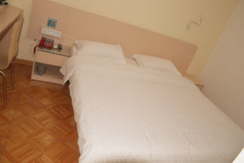 Yimi Inn Shiqiao Metro Sation Pedestrian Street Branch Guangzhou Eksteriør bilde