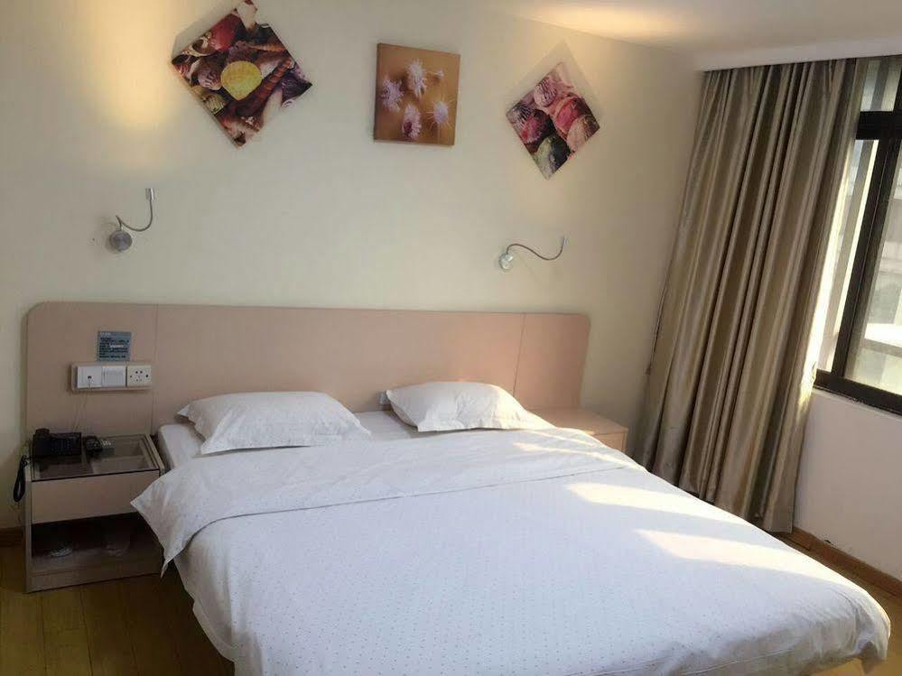 Yimi Inn Shiqiao Metro Sation Pedestrian Street Branch Guangzhou Eksteriør bilde