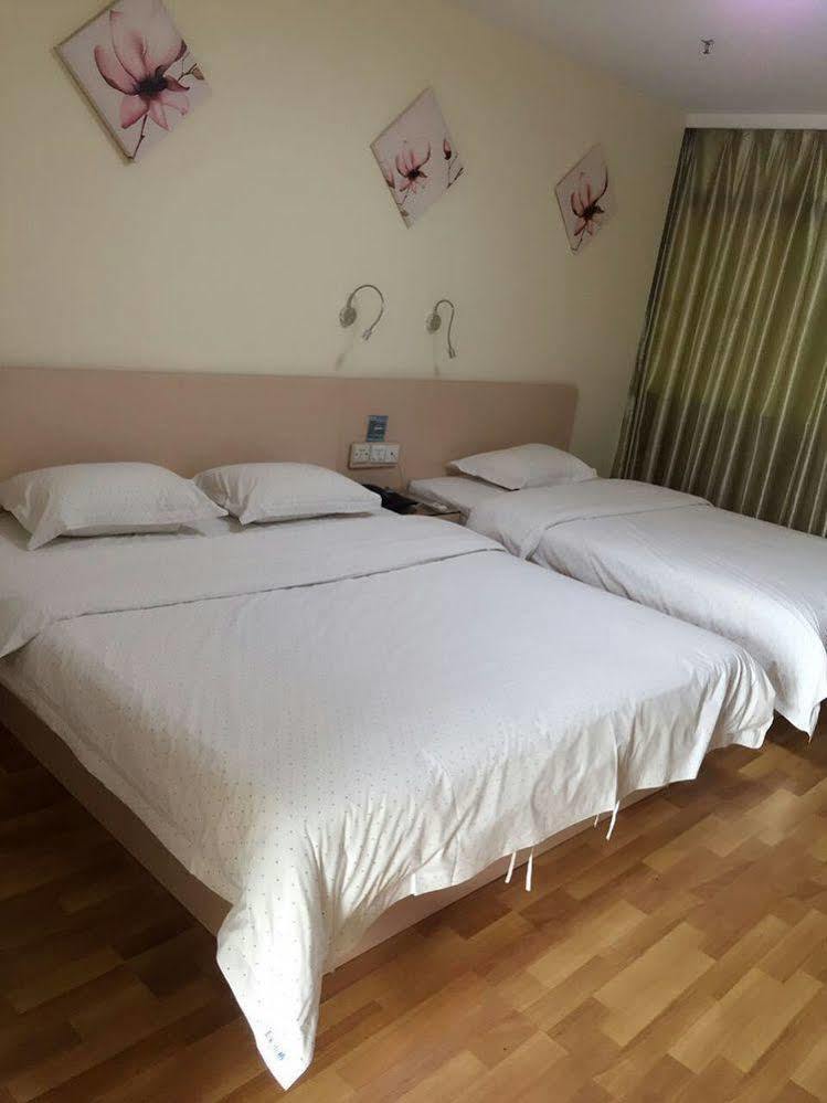 Yimi Inn Shiqiao Metro Sation Pedestrian Street Branch Guangzhou Eksteriør bilde
