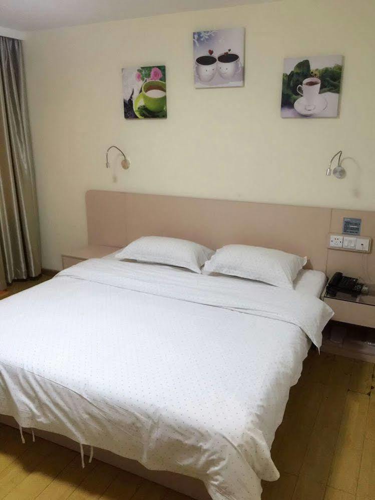 Yimi Inn Shiqiao Metro Sation Pedestrian Street Branch Guangzhou Eksteriør bilde